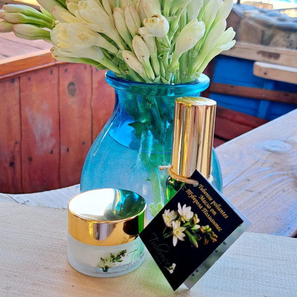 Tuberose cream