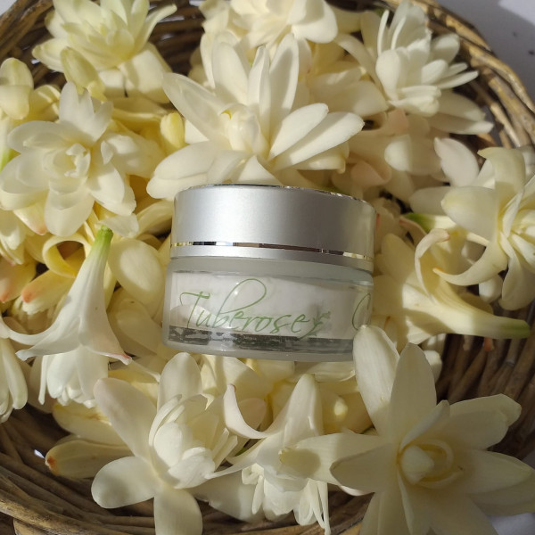 Tuberose cream